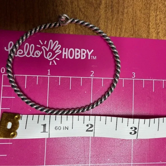 James Avery Twisted Silver Hook On Bracelet - Picture 1 of 4